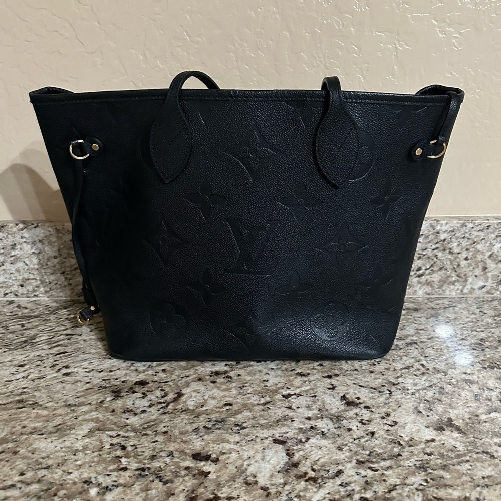 LV Purse